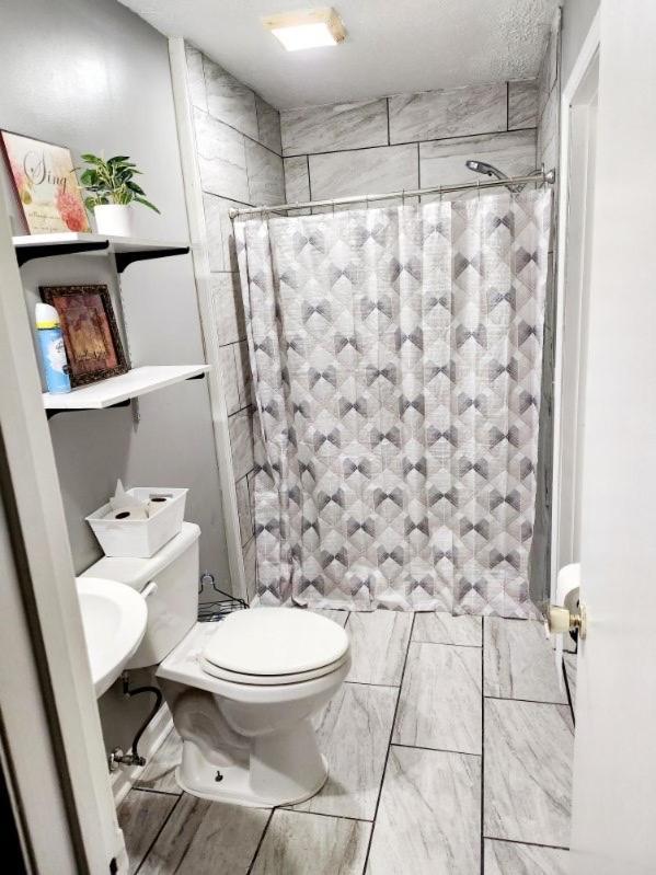 Quiet Comfort Room Near Shopping And Attractions 费耶特维尔 外观 照片
